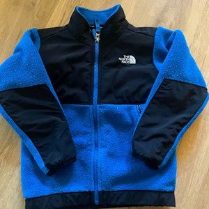 4t north face fleece